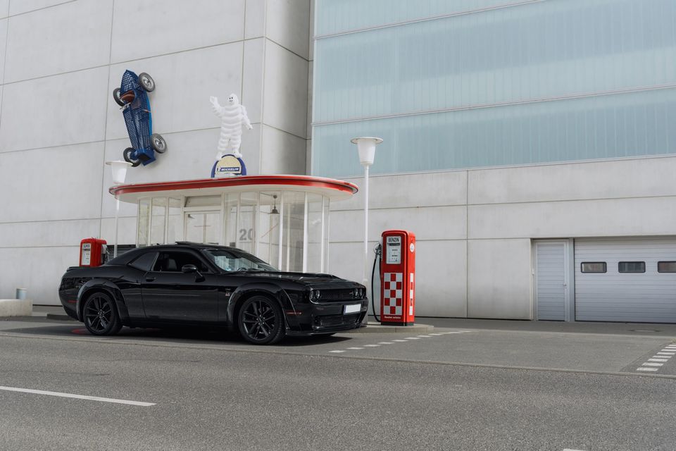 Dodge Challenger Wide Body 6.4l V8 in Mörfelden-Walldorf