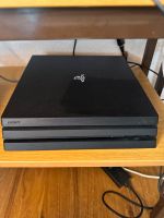 Ps4 pro 2 kontroller mit  3 spiele Frankfurt am Main - Fechenheim Vorschau