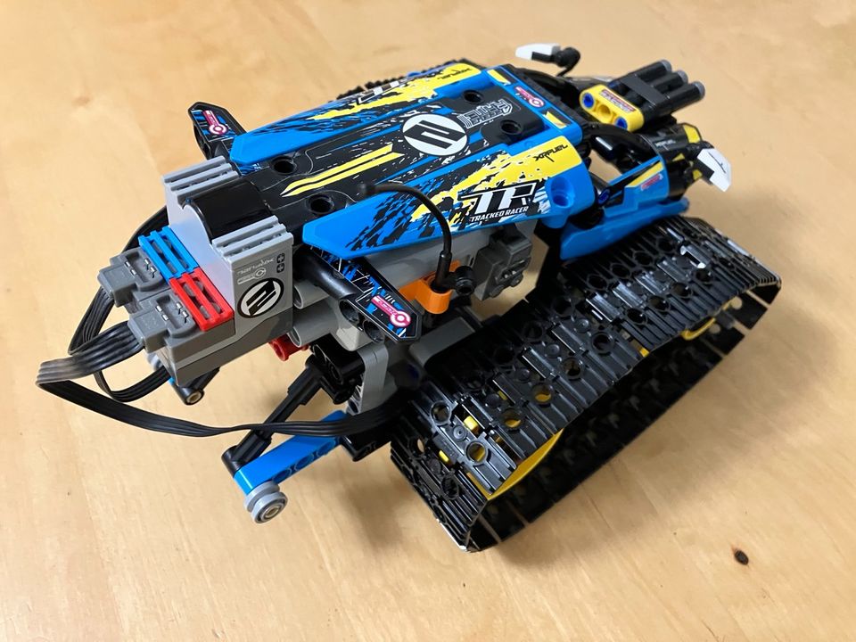 Lego Technic 42095 Stunt Racer in Freiburg im Breisgau