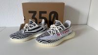 NEU Adidas Yeezy Boost 350 Zebra 38 DSWT US5,5 Nordrhein-Westfalen - Neuss Vorschau