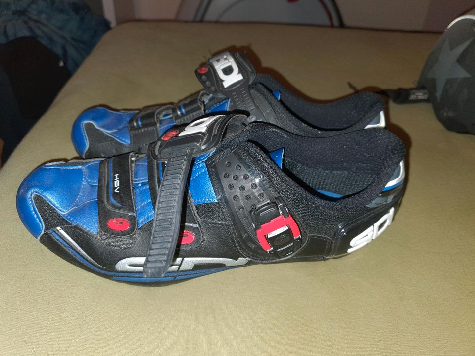 SIDI Fahrradschuhe Klickies HSV Gr.44 in Bad Doberan