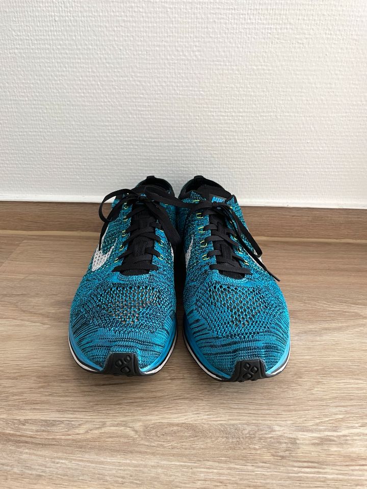 Nike Flyknit Racer Blue Cactus 46 in Magdeburg