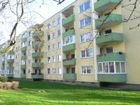 Helle 3-Zimmer-Wohnung mit Loggia und EBK  in gepflegter Wohnanlage mit Wärmeschutzverbundsystem Vahr - Neue Vahr Südwest Vorschau
