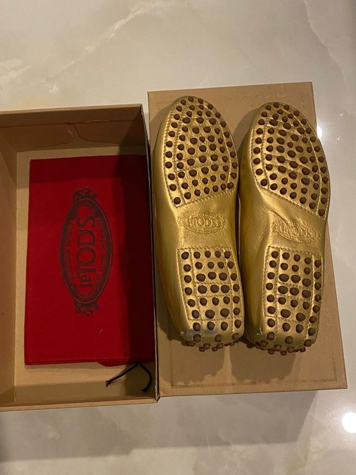 Tod‘s Damenschuh Gold in Stadtbergen