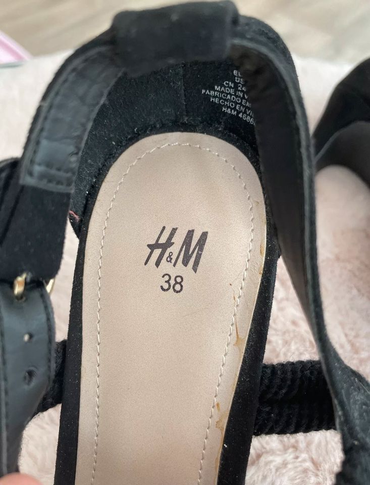 H&M Sandalen Pumps High Heels schwarz Gr 38, NEU in Mühlhausen