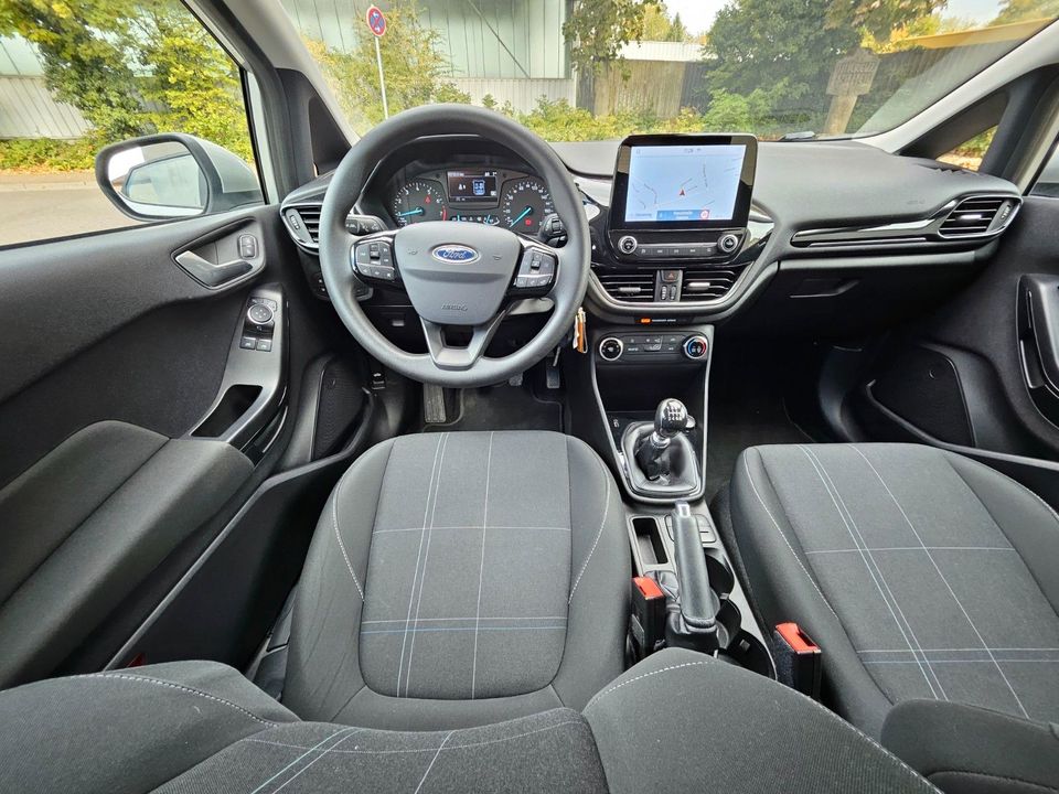 Ford Fiesta Cool & Connect*NAVI*PDC in Saarlouis