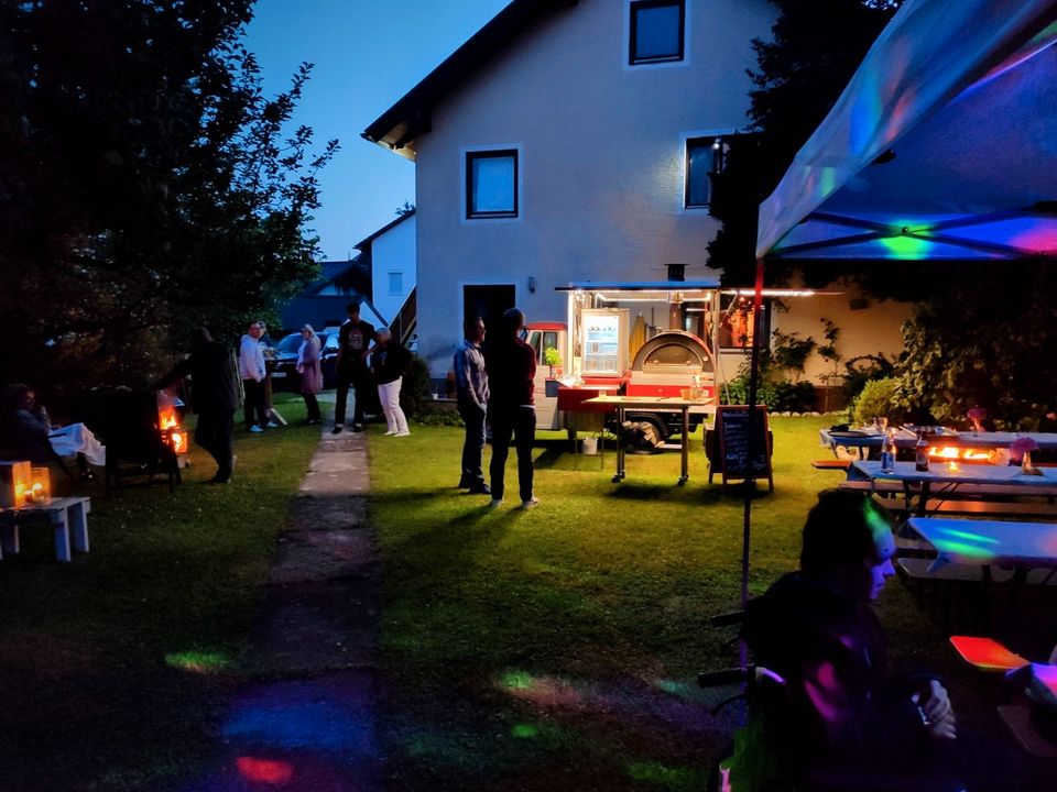Foodtruck mobile Pizzeria für Ihre Party Hochzeit Weihnachtsfeier in München