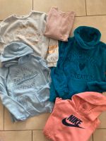 5 NIKE H&M Zara u.a. Mädchen, Pullover, Sweatshirt, Größe 146/152 Bayern - Oberpleichfeld Vorschau