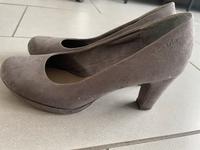 Tamaris Pumps grau Gr. 40 Köln - Weidenpesch Vorschau