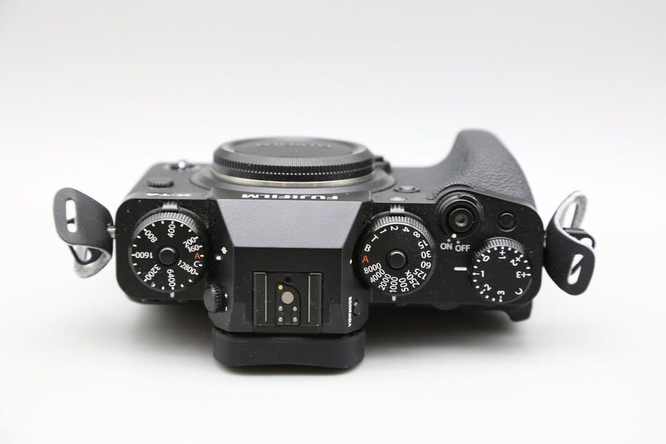 Fujifilm X-T4 Systemkamera mieten / zur Miete in Gottmadingen