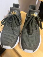 Olivgrüne Adidas Sneaker 40 Baden-Württemberg - Schwetzingen Vorschau