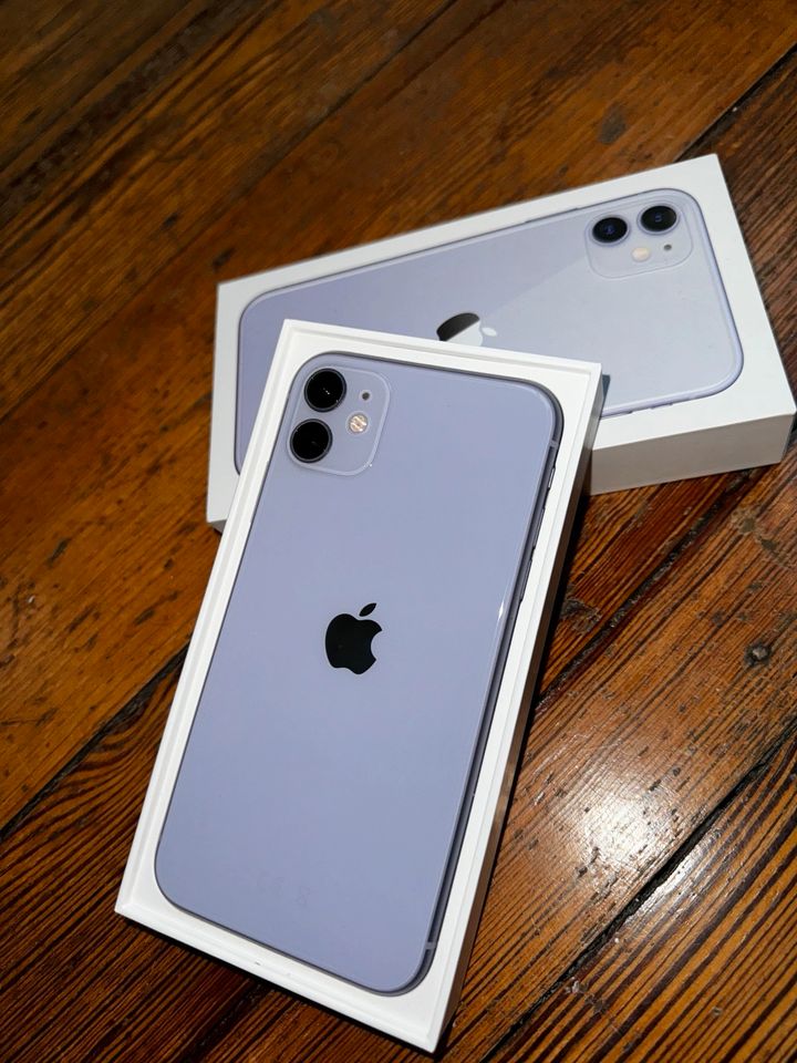 iPhone 11 mit Zubehör in Aachen