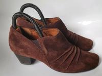 Caprice Schuhe Gr 37 Halbschuhe Damenschuhe Wildleder elegant Düsseldorf - Pempelfort Vorschau