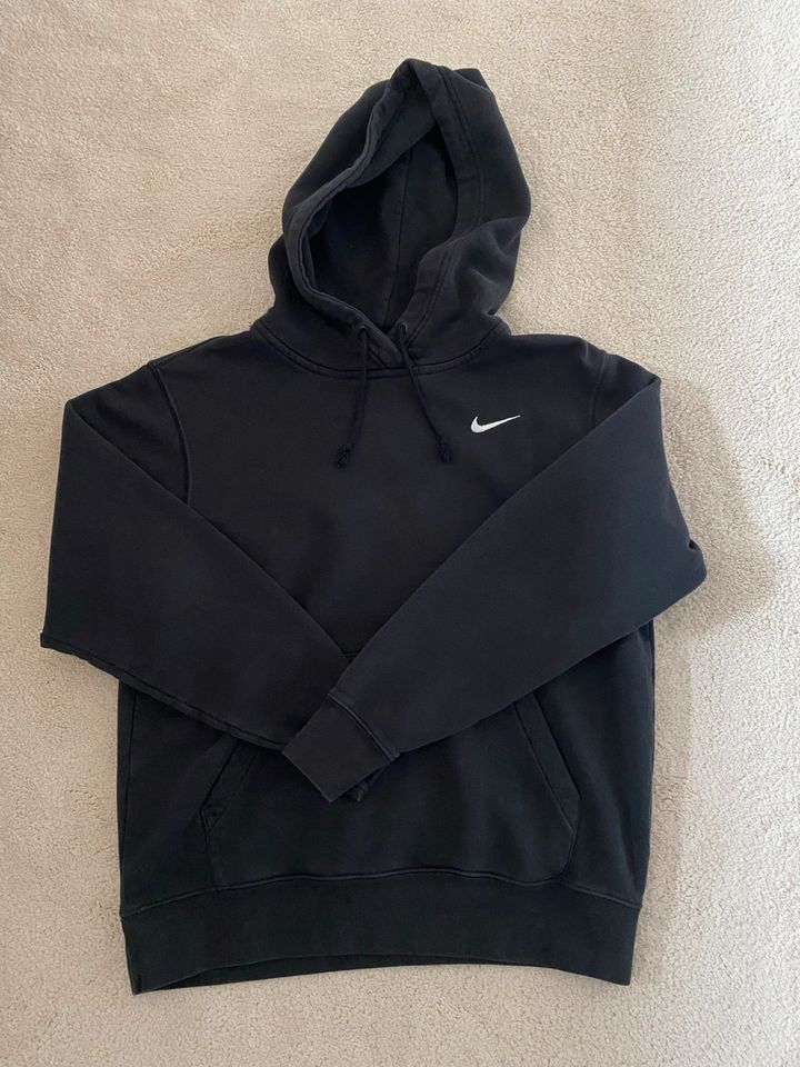 Nike Pullover in Freigericht