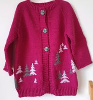 Handmade Strickjacke Weihnachten gestrickt magenta 110 116 Schleswig-Holstein - Reinbek Vorschau