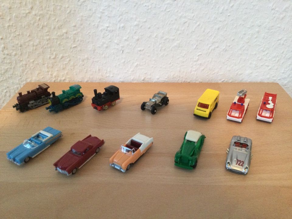 Sammlung Ü Ei Autos, Züge etc 90er in Neustetten