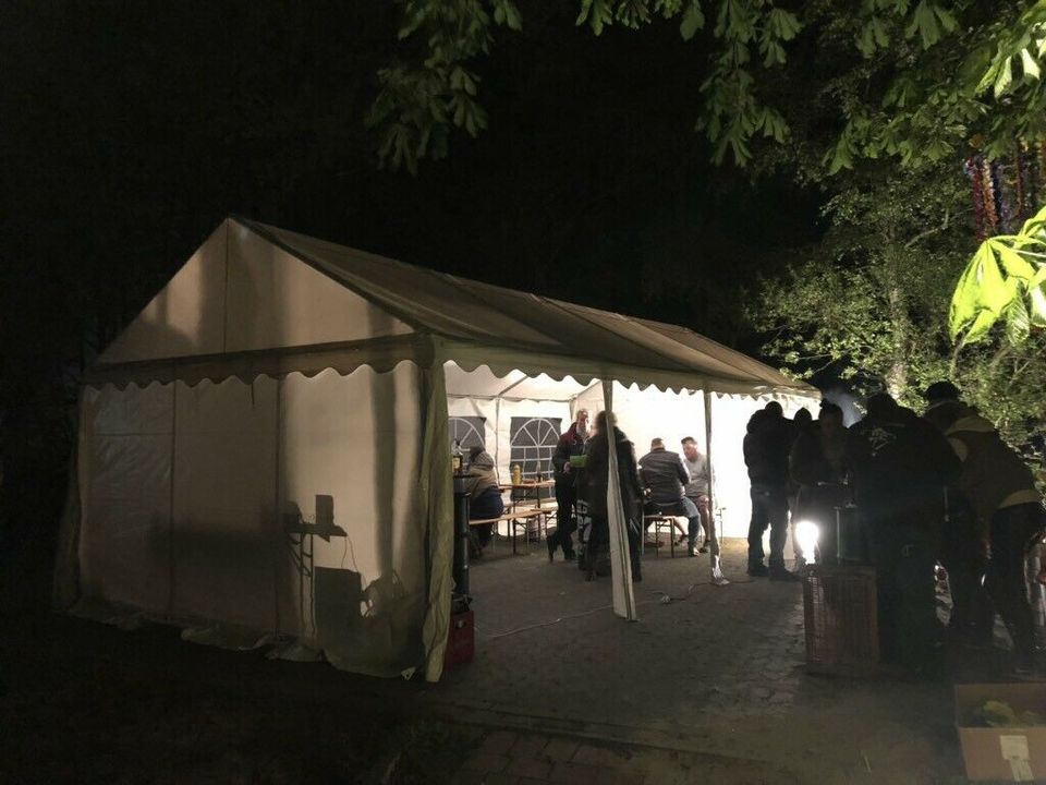 4x8m Partyzelt/Festzelt inkl. Auf-und Abbau + Tische & Sound in Südbrookmerland