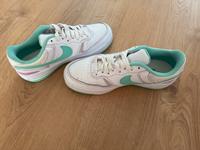 Nike Gamma Force Schuhe in 38 / weiß,Türkis, und lila Bayern - Sinzing Vorschau