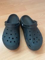 Crocs Gr. 37 W6 Schwarz Niedersachsen - Neustadt am Rübenberge Vorschau