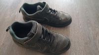 Nike Sneaker Größe 31 schwarz original Jungen mit Klettverschluss Nordrhein-Westfalen - Mönchengladbach Vorschau