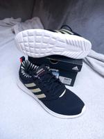 Hallo ich biete ein paar  Nagelneue Adidas Turnschuhe  an Baden-Württemberg - Lauchringen Vorschau