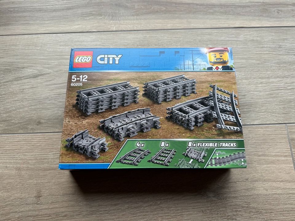 Lego Schienen 60205 komplett in Iserlohn