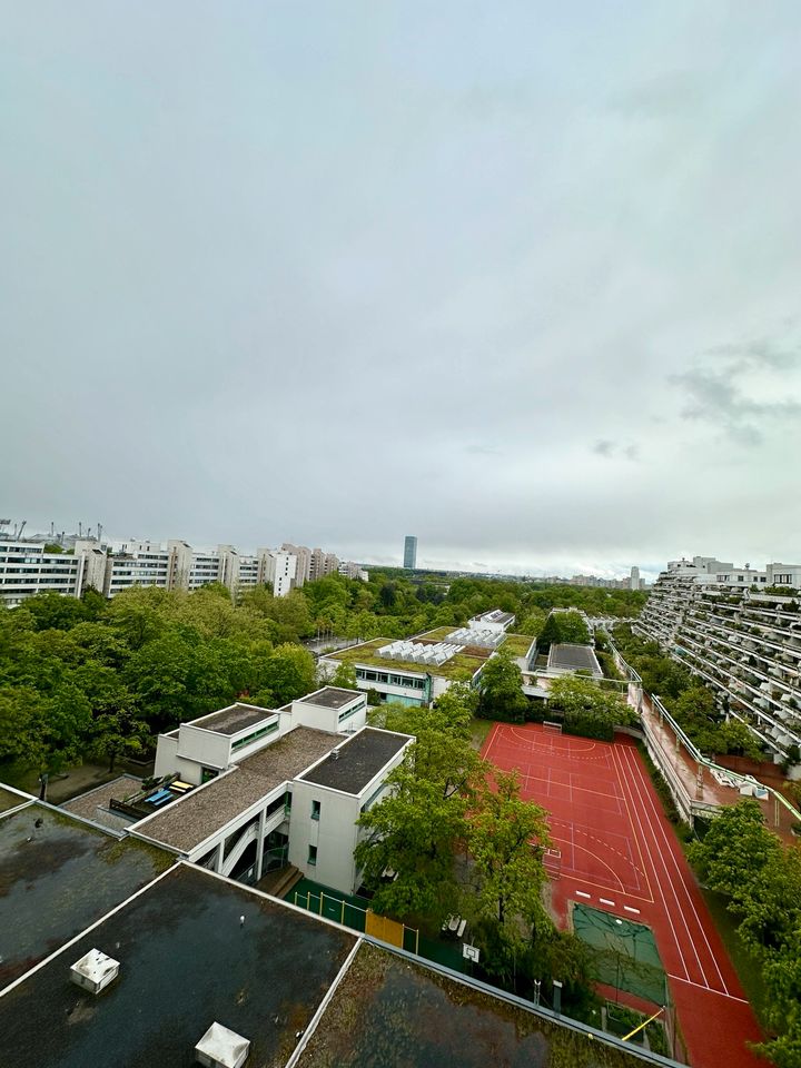 Traumhaftes 1-Zimmer-Appartement mit Panoramaausblick im historischen Olympiadorf in München