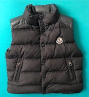 Moncler ‼️Kinder Daunen Weste Schwarz Gr.92 Top‼️ Frankfurt am Main - Eckenheim Vorschau