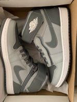 Nike Air Jordan 1 Hi FlyEase Smoke GreyWhite-Smoke Grey 42,5 (EU) Sachsen-Anhalt - Halle Vorschau