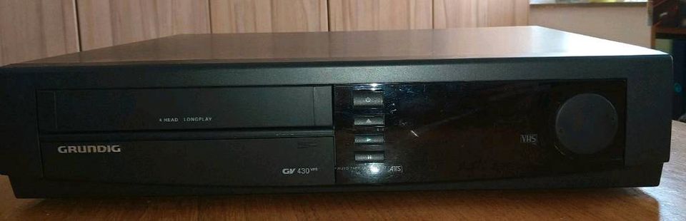 Grundig VHS 4 head Video Recorder GV 430 VPS Top Zustand in Wilhelmshaven