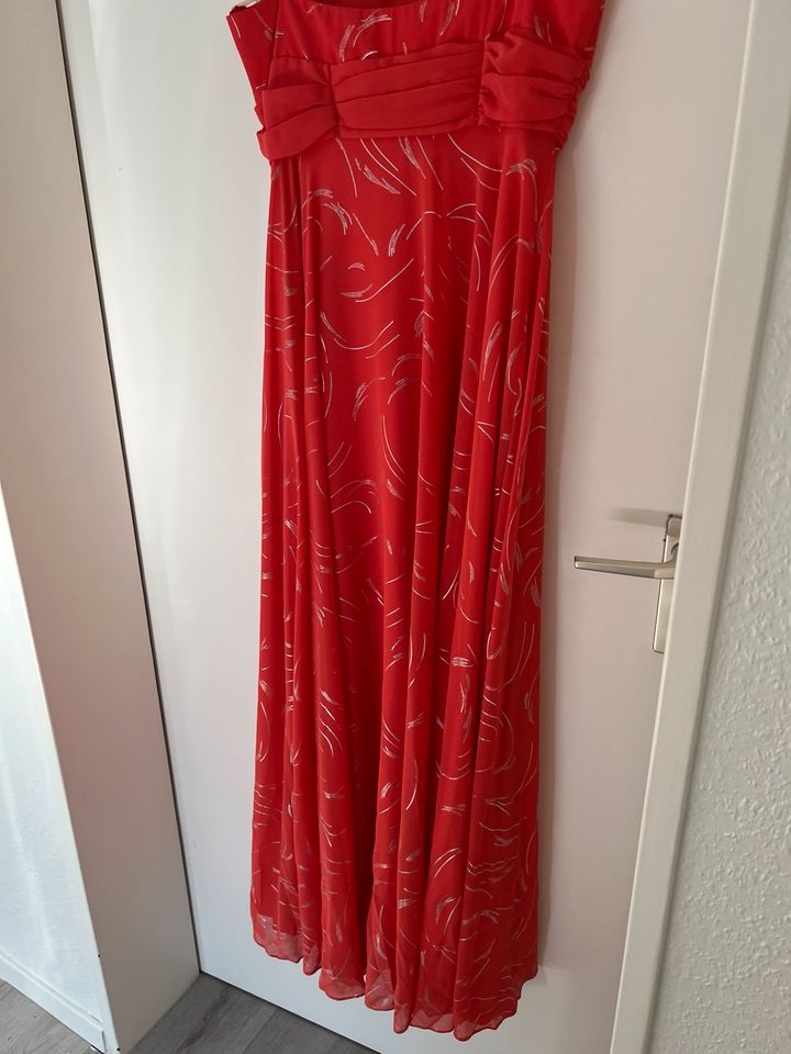 Abendkleid mit Bolero in Remscheid