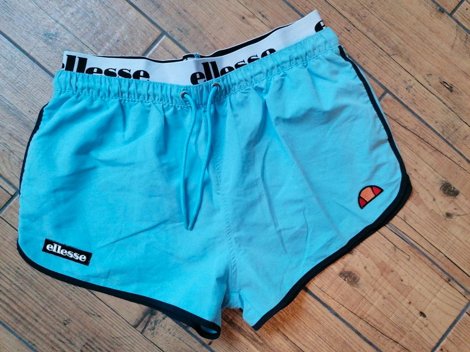 Ellesse Damen Shorts gr 42!!! in Lübtheen