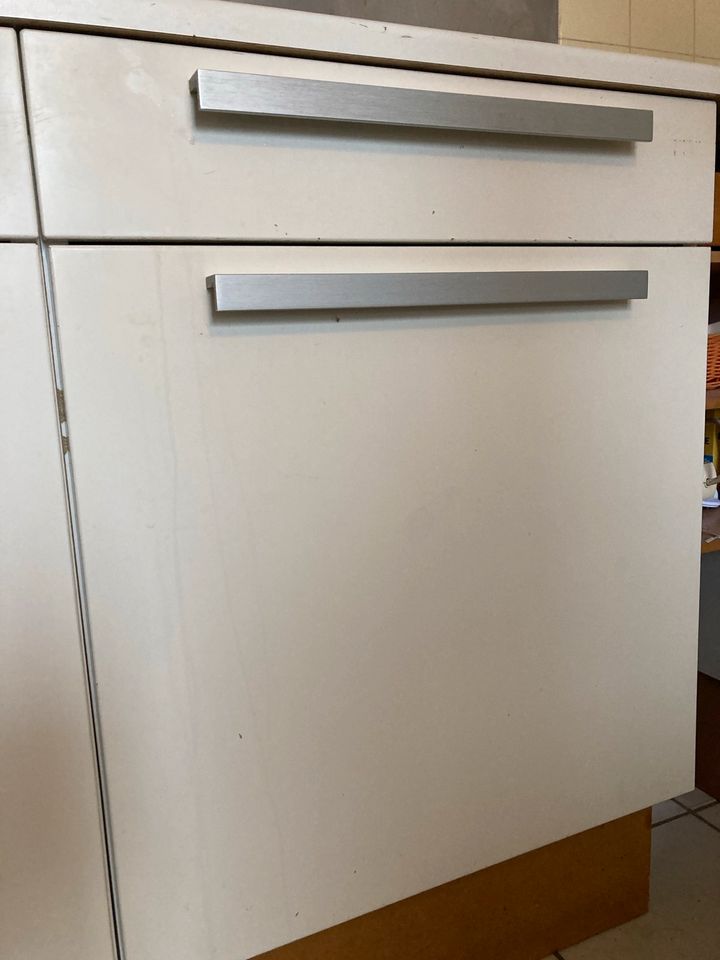 Küchenschränke Küchenzeile mit Arbeitsplatte in Köln