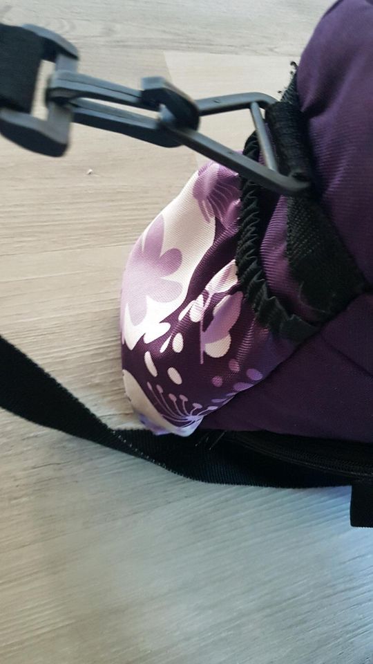 Wickeltasche lila schwarz Blumen gepolsterte Tasche Kinderwagen in Schwerte