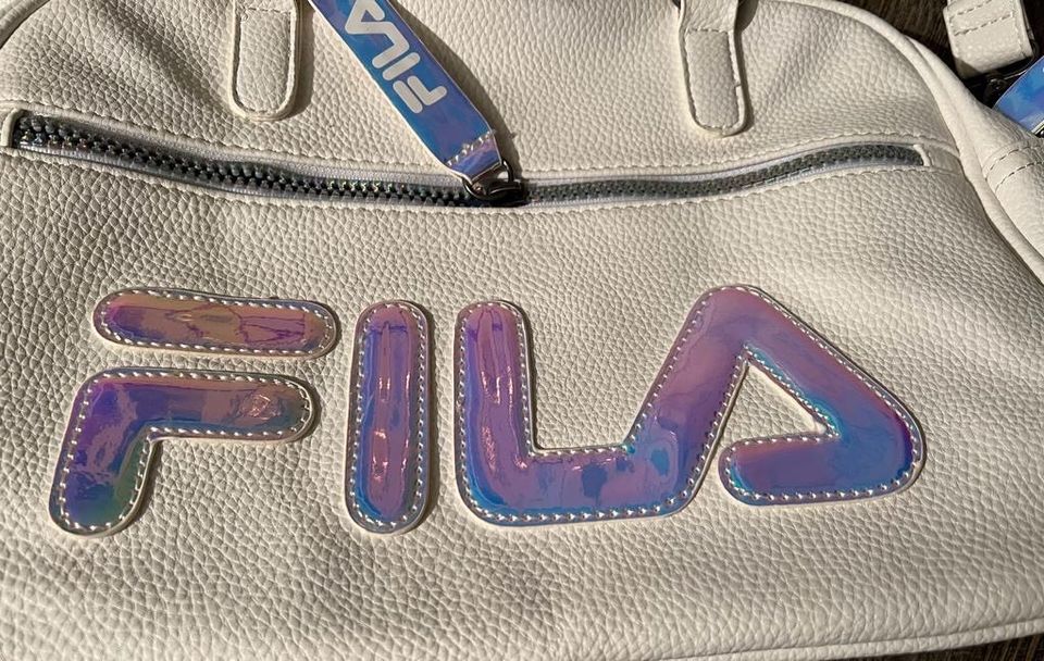 weiße , neue Handtasche von FILA in Schwentinental