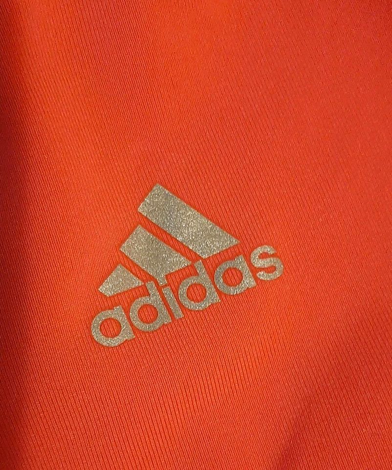 Adidas Sportshirt, Gr. S, Neon, Neuwertig in Wolfen