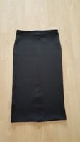 Bleistiftrock H6M Gr. 36 schwarz midi top zustand Bayern - Fürth Vorschau