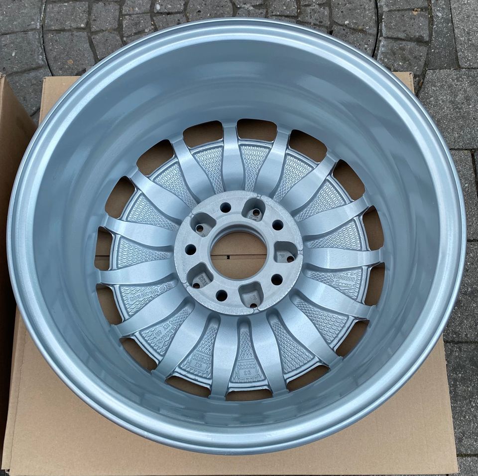 MERCEDES 190 LEMMERZ FELGEN GULLI ORIGINAL W201/2014011102/6x15 in Stuttgart