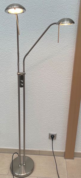 Trio Stehlampe Leselampe 2 Lampen zweiarmig Edelstahl in Thüringen -  Frankenblick | Lampen gebraucht kaufen | eBay Kleinanzeigen ist jetzt  Kleinanzeigen