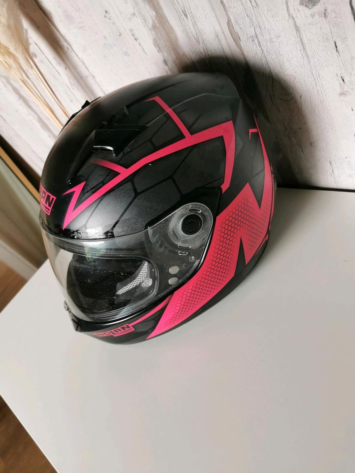 Motorradhelm "Nolan" in Hofgeismar