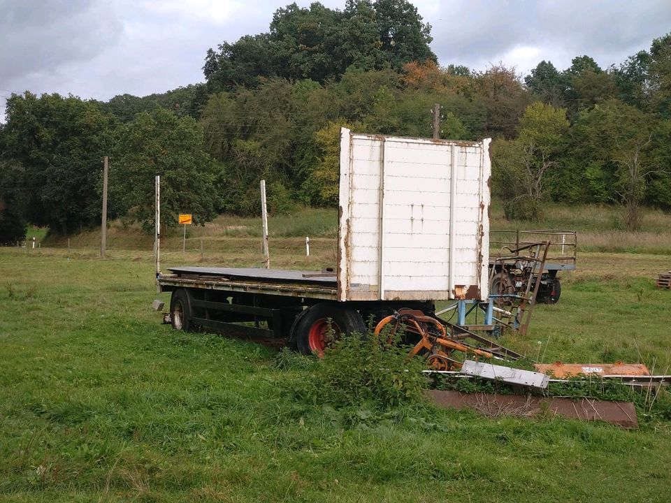 Ballenanhänger zu verkaufen in Meiningen