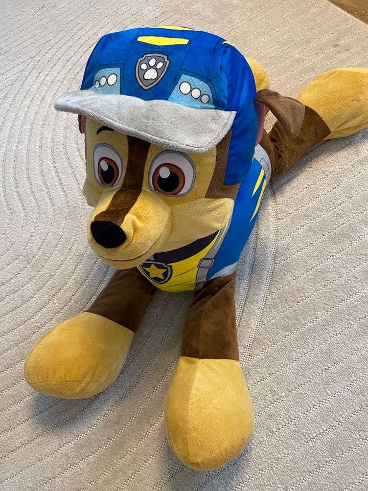 Paw Patrol Chase XXL Kuscheltier - Plüschtier - 50cm hoch in Kropp