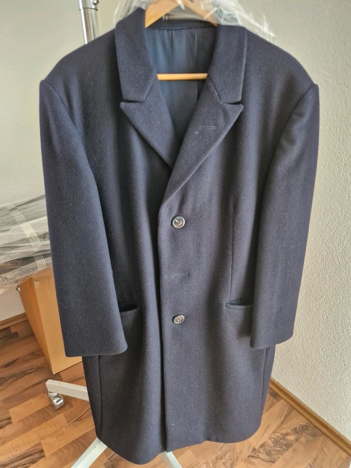 Schöner eleganter Mantel aus Schurwolle in Karlsruhe