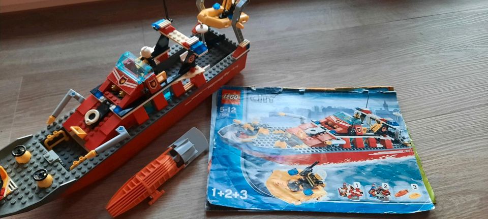 Lego City Feuerwehr Boot 7906 in Nordrhein-Westfalen - Ochtrup | Lego &  Duplo günstig kaufen, gebraucht oder neu | eBay Kleinanzeigen ist jetzt  Kleinanzeigen