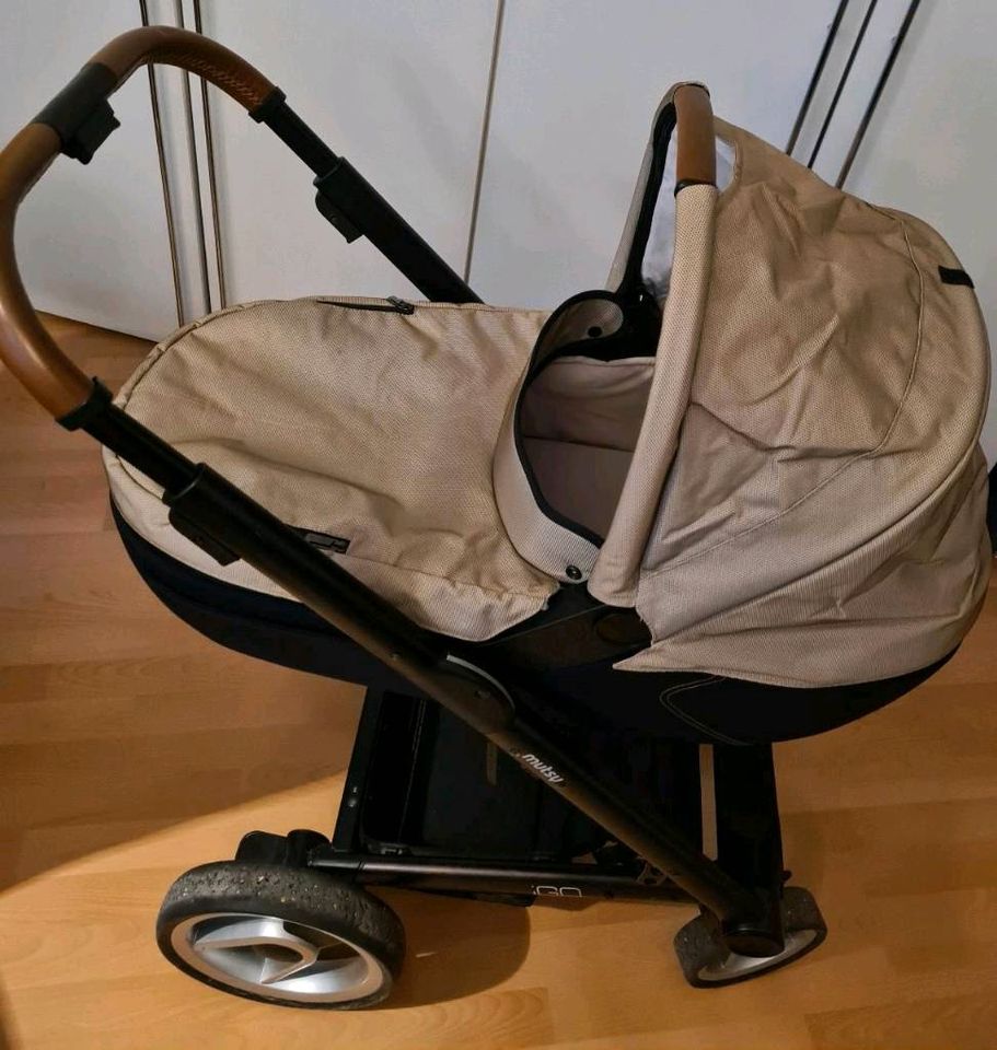 Mutsy iGo Kinderwagen/ Kombikinderwagen + Adapter für Maxi Cosi in Augsburg