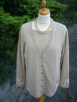 ESCADA, Twinset, (Jacke/Top), bestickt, m. Kaschmir, Gr. 44/46 Nordrhein-Westfalen - Eitorf Vorschau
