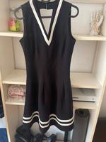 Schönes H&M Kleid Größe 36 Eimsbüttel - Hamburg Eimsbüttel (Stadtteil) Vorschau