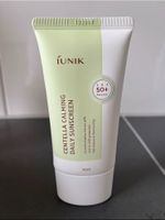 Iunik Centella Calming Daily Sunscreen SPF50, 60ml, fast voll München - Au-Haidhausen Vorschau