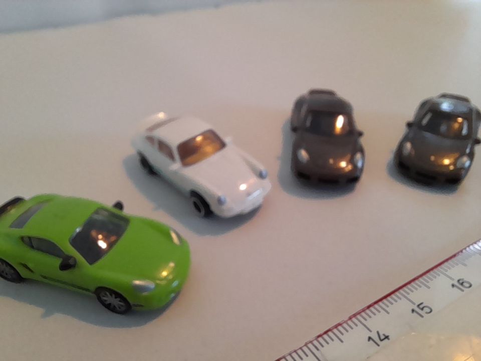 5x Porsche Modellautos 3,5 cm in Höchberg