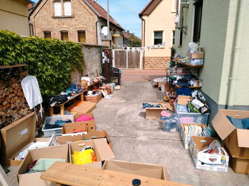 Großer Flohmarkt - Alles muss weg! - Hofflohmarkt Iggelheim in Böhl-Iggelheim